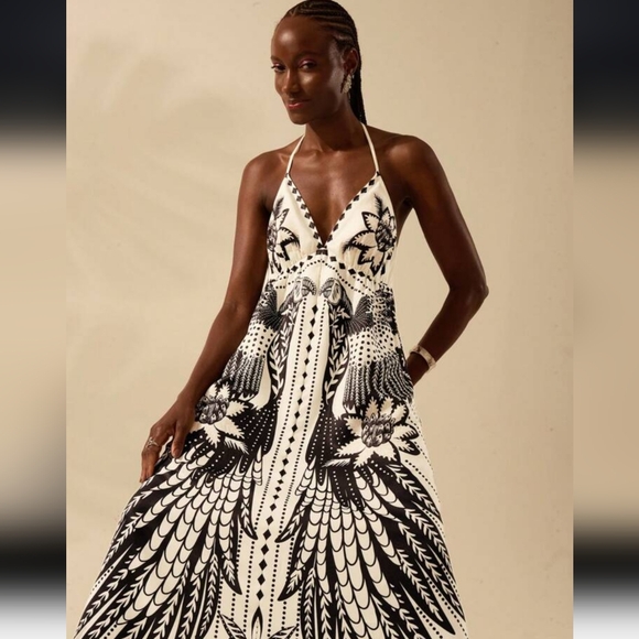 Dresses & Skirts - Black and White Maxi Dress 🖤🤍🖤